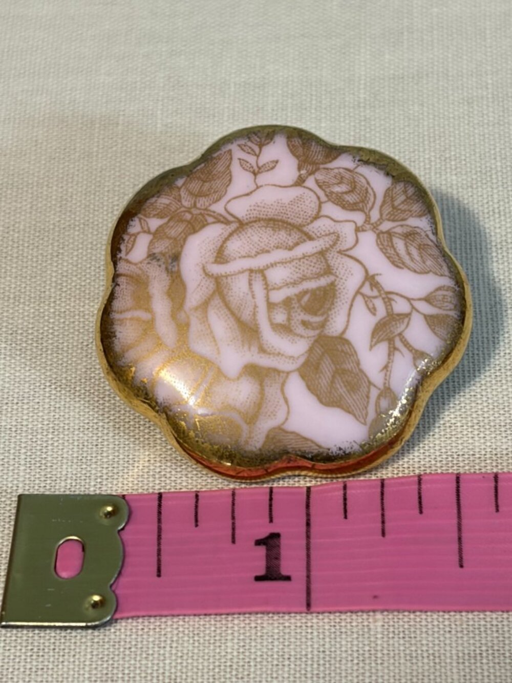 Royal Albert Bone China Rose Brooch Vintage Gold Tone Floral Pin - Picture 6 of 6